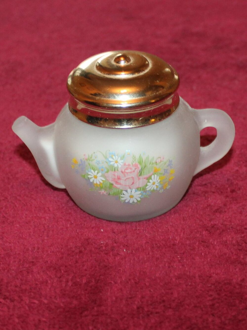 Vintage 1970s Avon "Tea Time" powder sachet container miniature tea pot